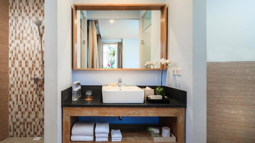 Mahagiri Resort Lembongan X Ekajaya Fast Boat (For 2 Pax)